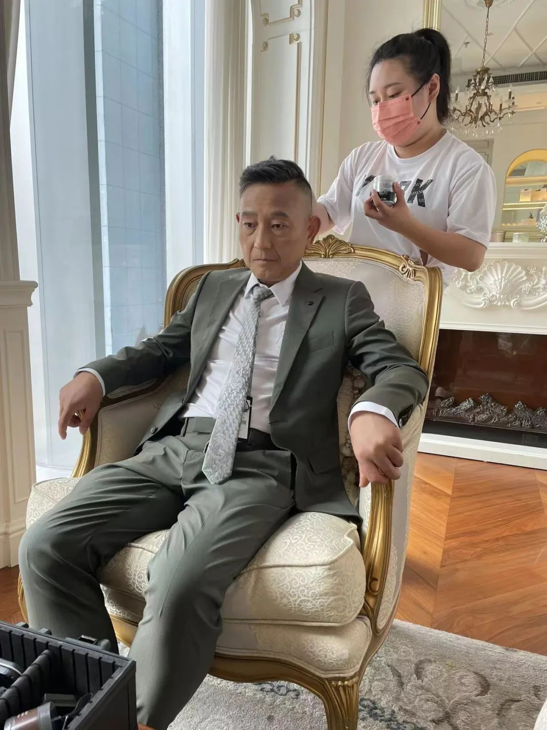 DƬ